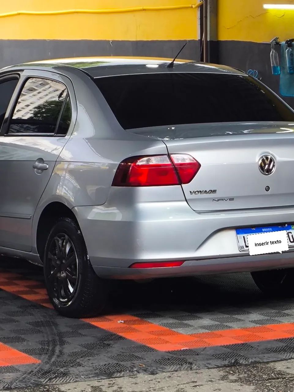 Volkswagen Voyage VOYAGE 1.0/1.0 City Mi Total Flex 8V 4p 2013