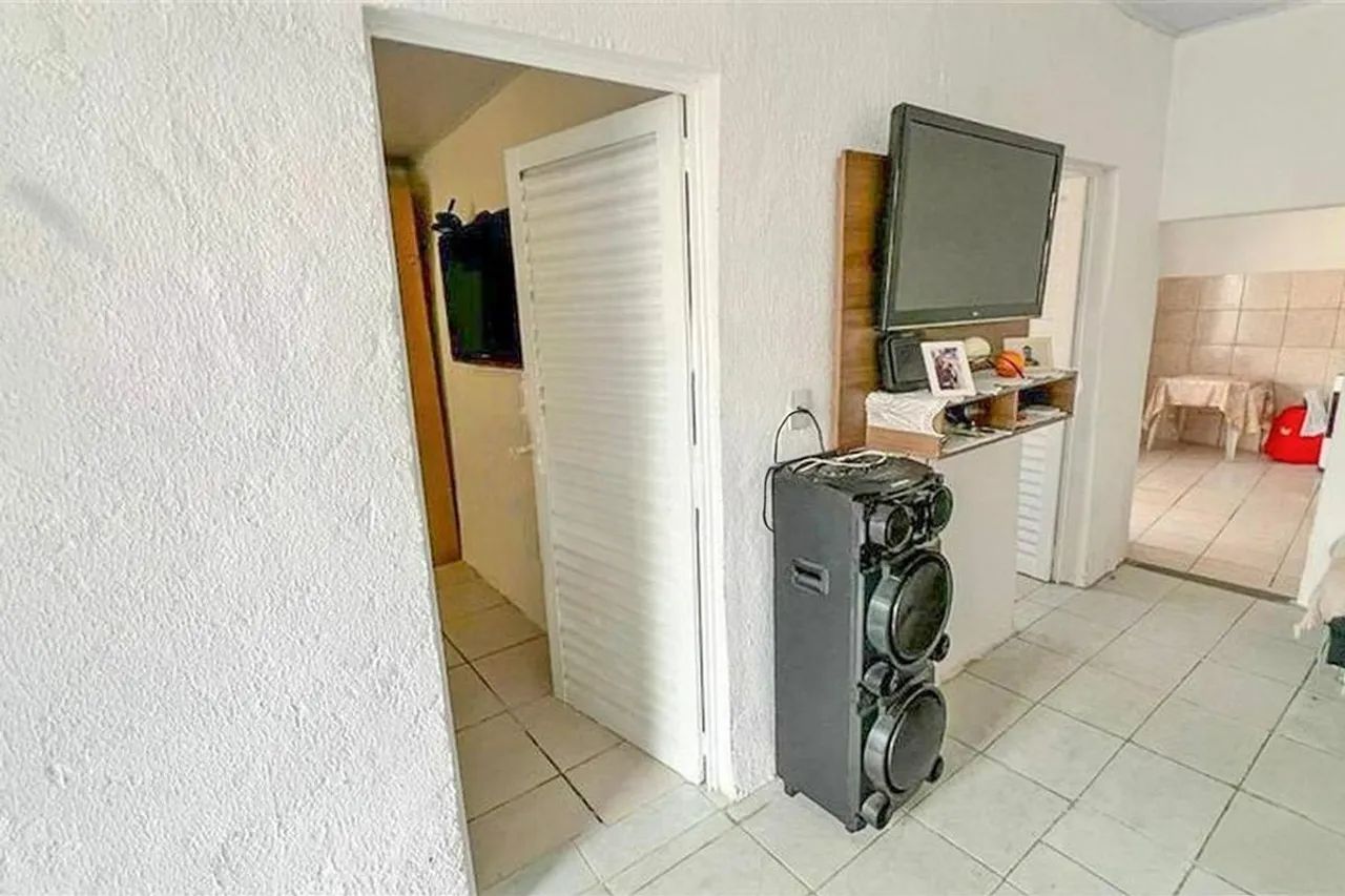 Casa à Venda - Boa Vista, 2 Quartos, 242 m2 - Foto 4
