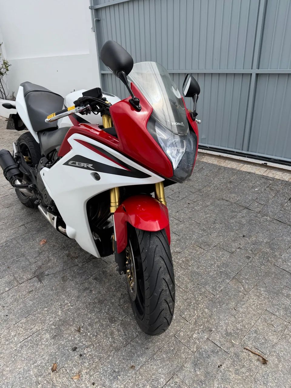 Honda CBR 600F - 2013 - 23 mil km  - Foto 2