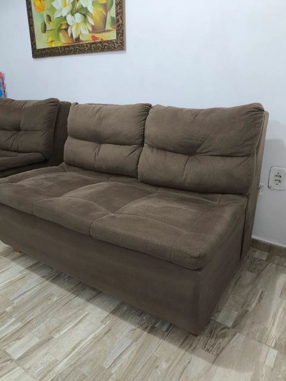 Sofá de canto com chaise em suede com poucas avarias  - Foto 4