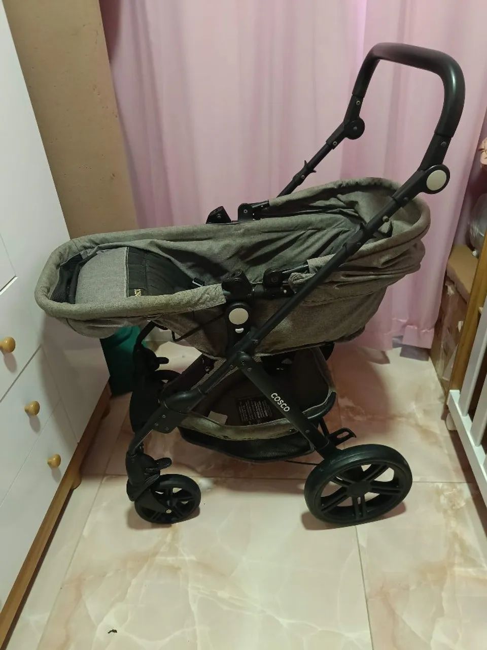 CARRO DE BEBÊ, COM VÁRIAS FUNÇÕES. - Foto 3