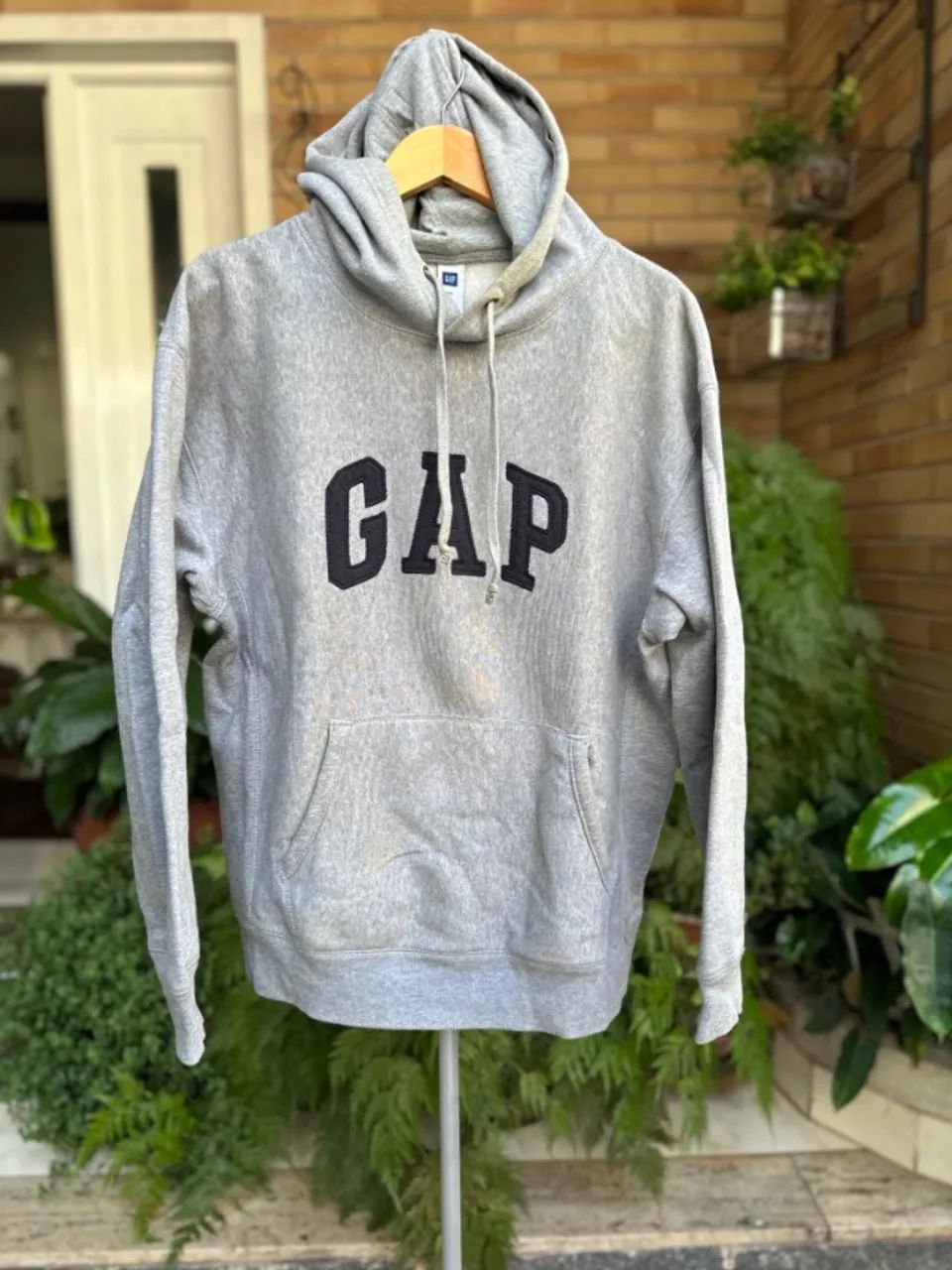 GAP Moletom Masculino com Capuz Cinza  - Foto 2