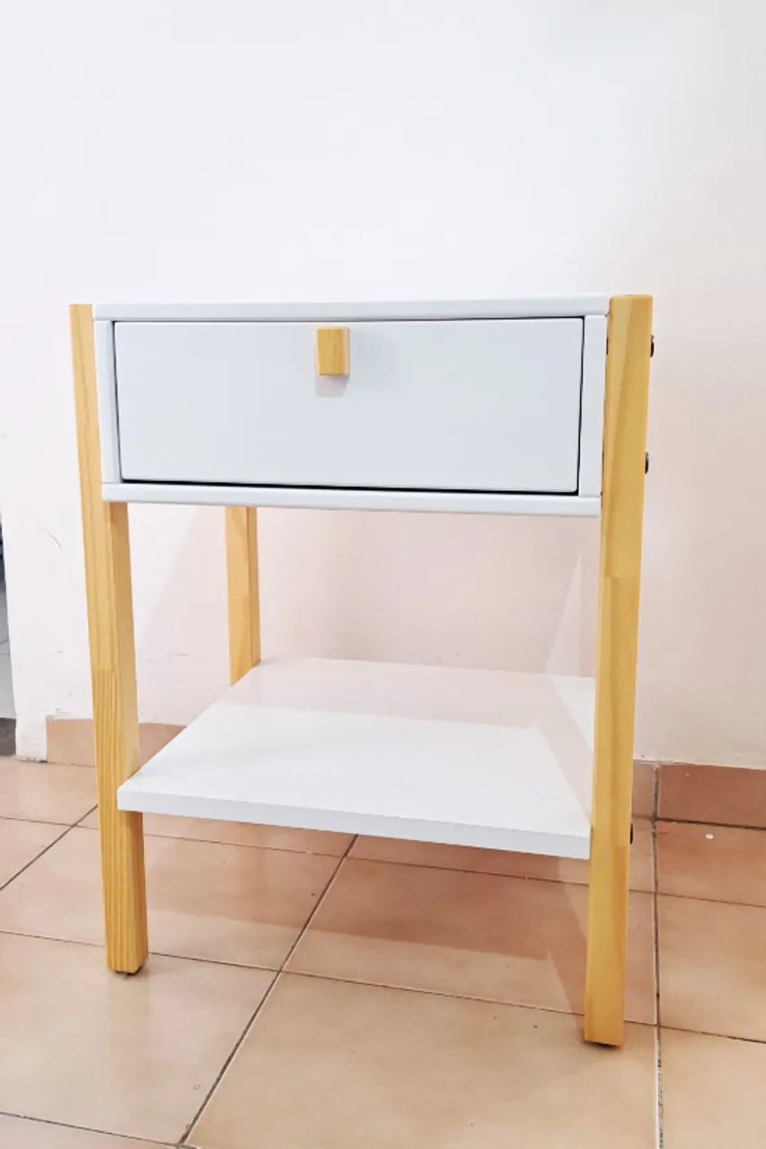 mesa de cabeceira - Foto 3