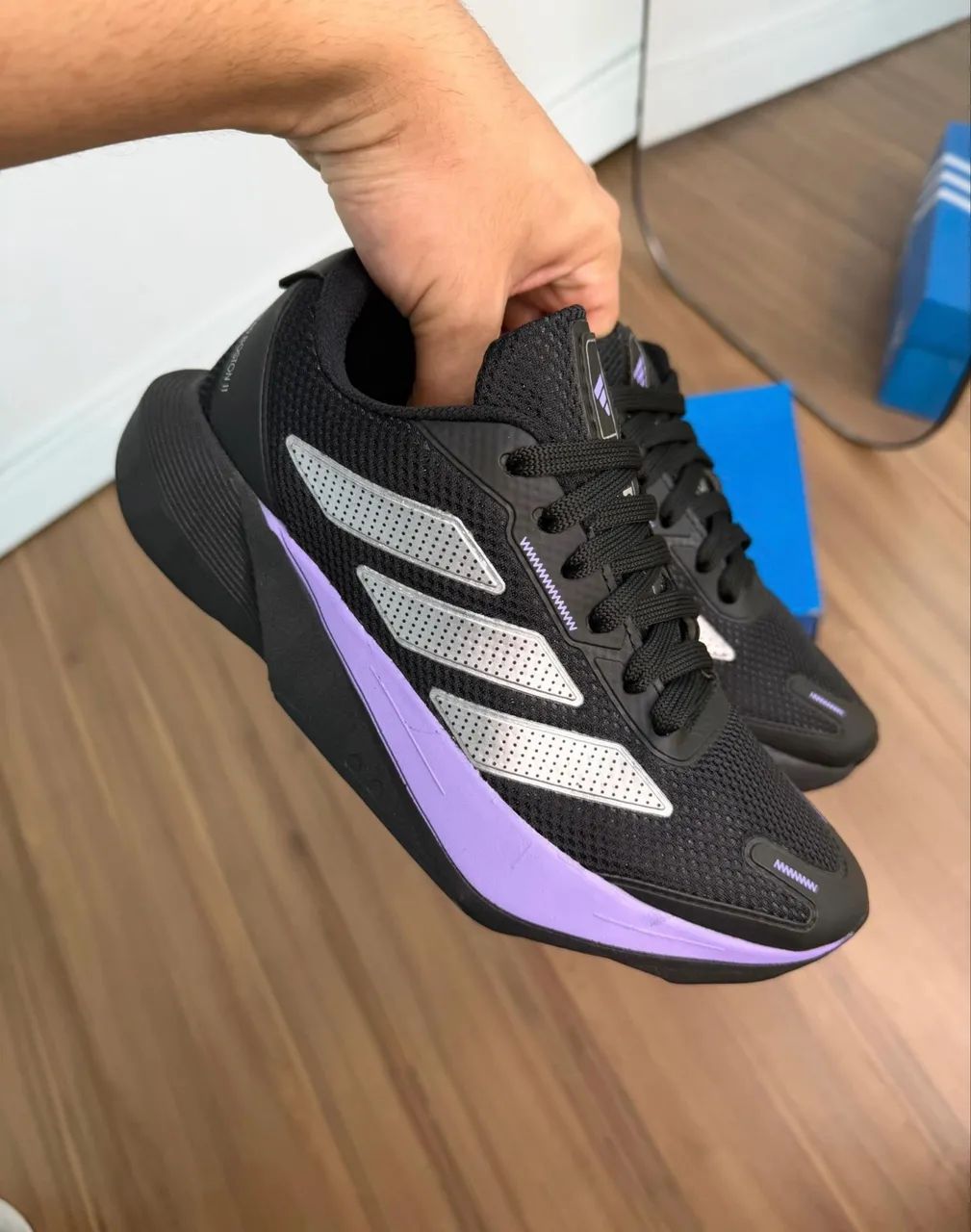 Tênis adidas 36 e 37 (novo) - Foto 2