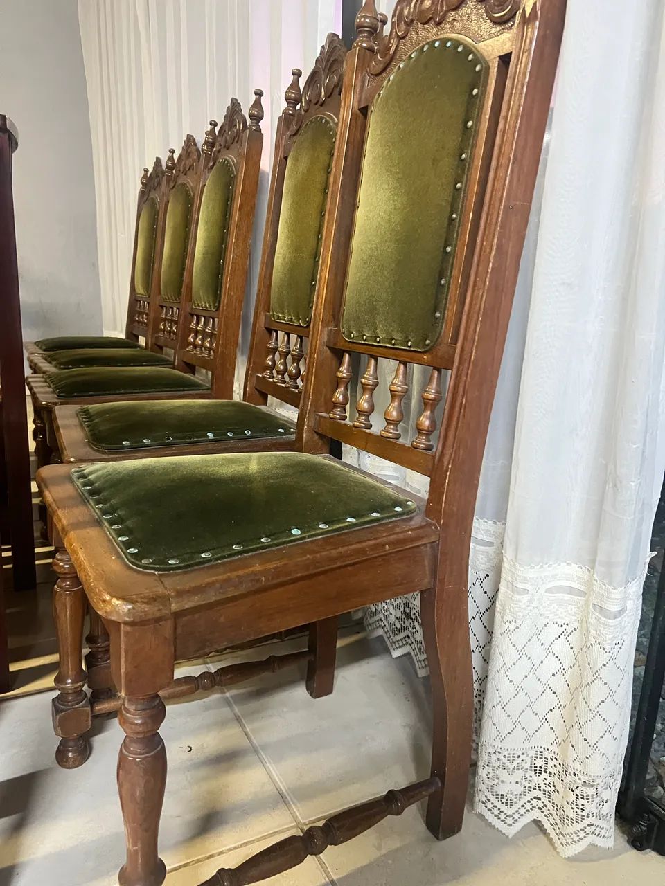 Cadeiras antigas  - Foto 2