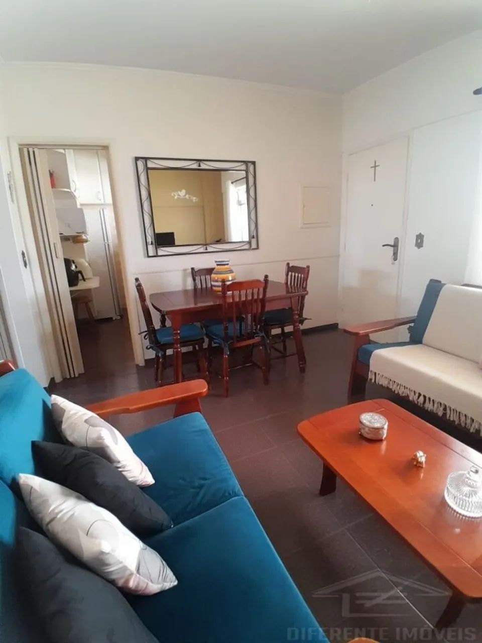 APARTAMENTO À VENDA AO LADO DO CERET