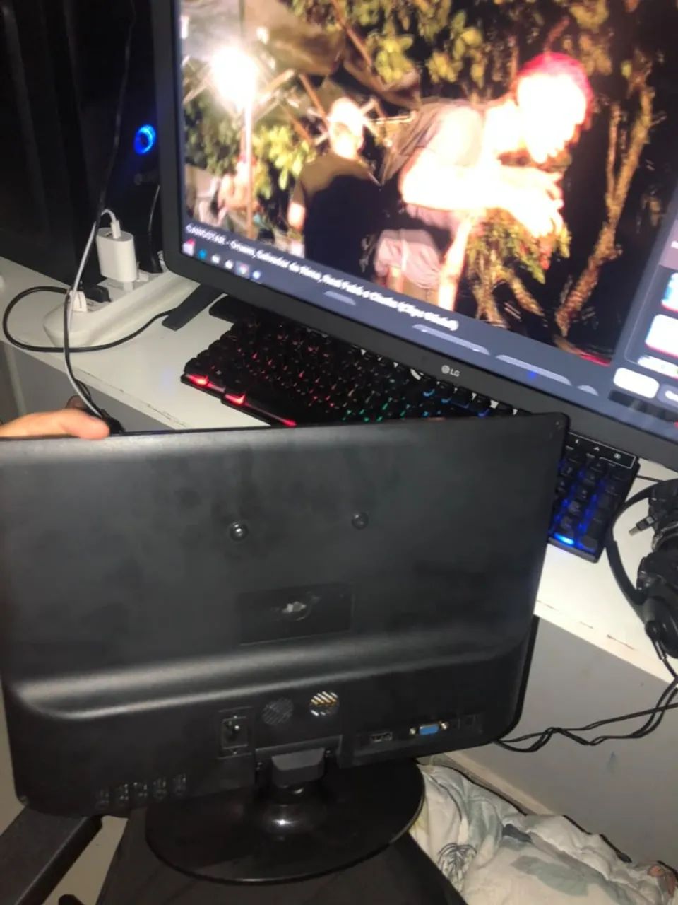 Monitor mais teclado e mouse