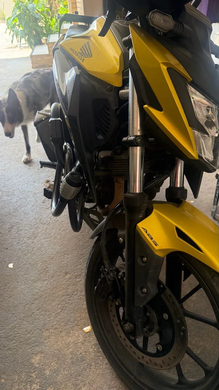 CB 300 F - Foto 2