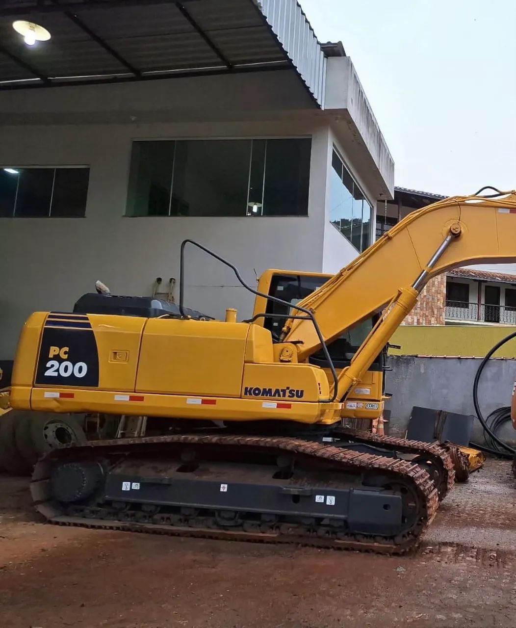 Escavadeira hidráulica Komatsu PC200 - Foto 3