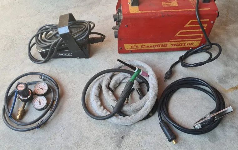 Maq de Solda TIG CastoTig 1601 Com pedal - Foto 4