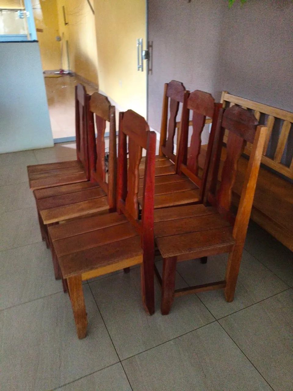 Cadeiras de madeira maciça  - Foto 2