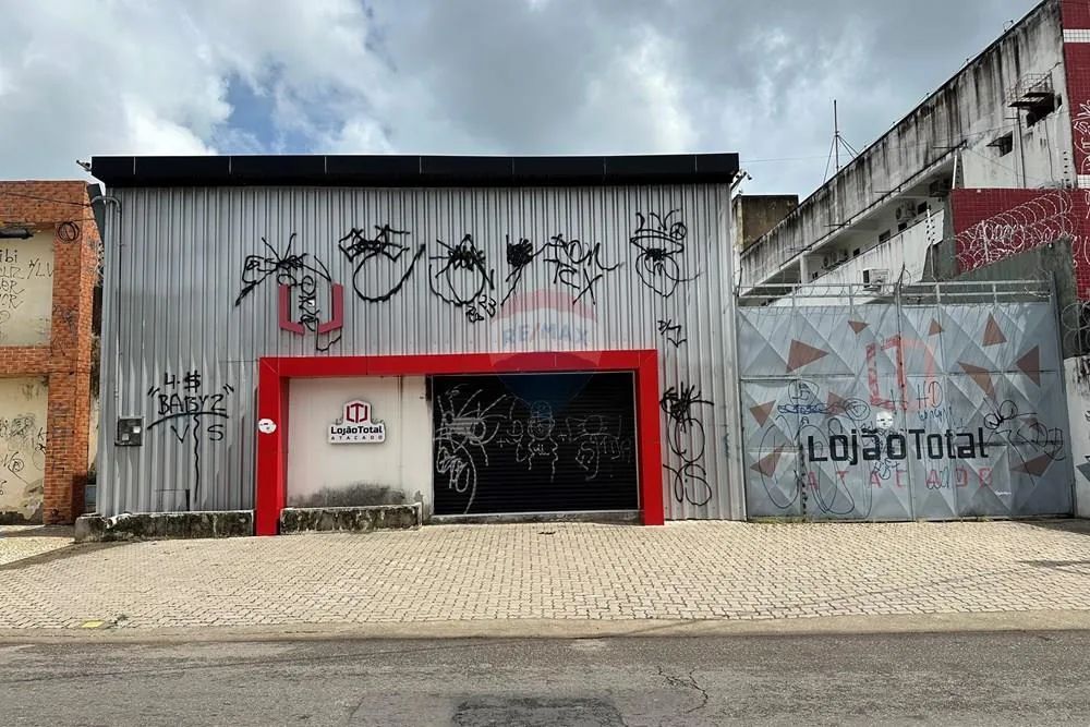 Galpão Comercial no Centro de Fortaleza - Aluguel! 550m² construídos e 1.100m² de terreno