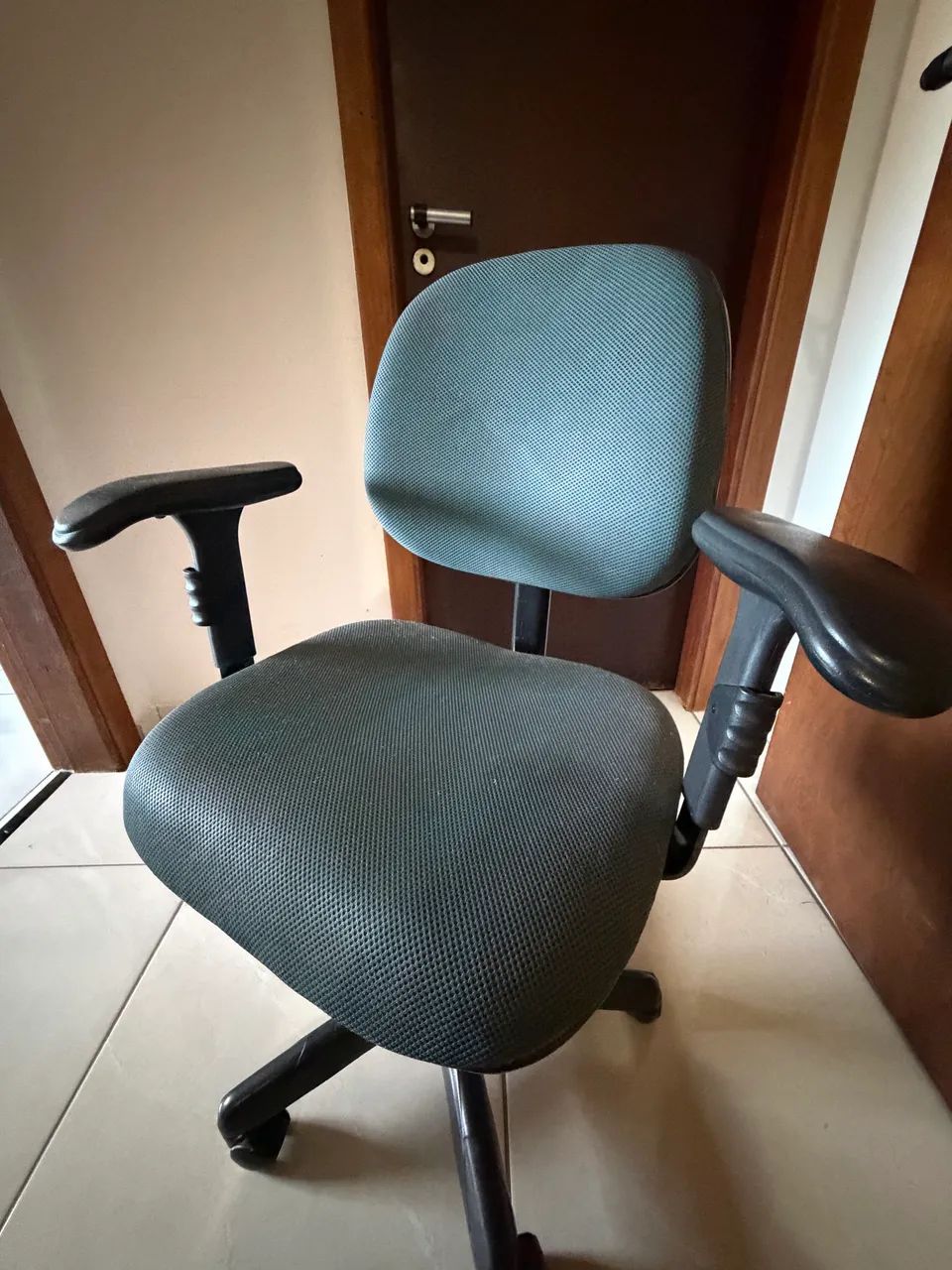 Cadeira de escritório  - Foto 2