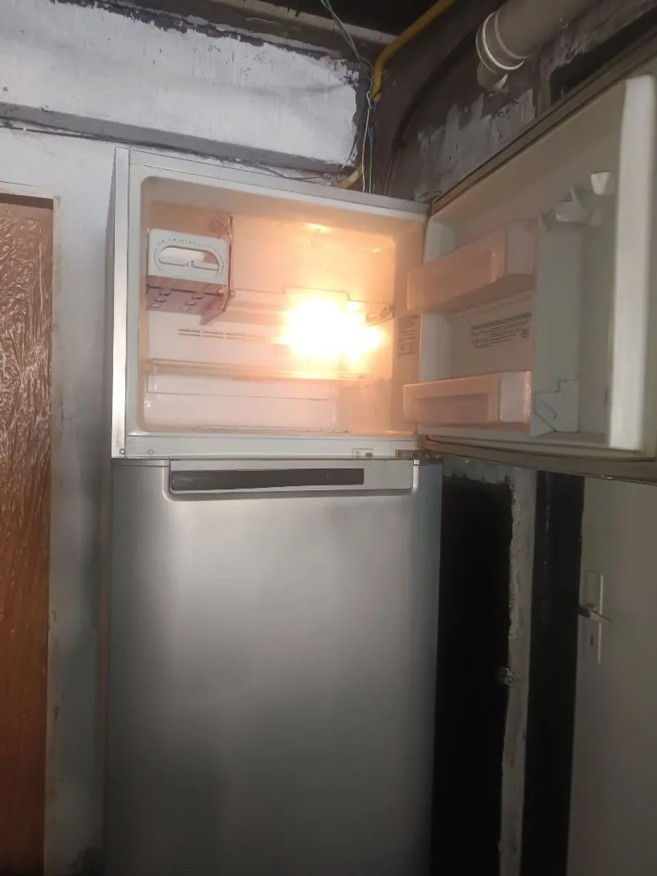 Geladeira duplex 420 litros Eletrolux df50 - Foto 3