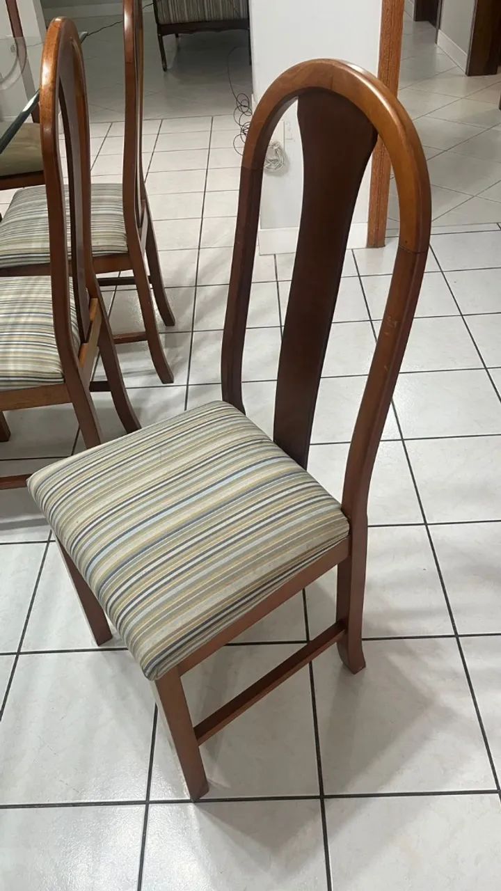 Mesa de jantar com 8 cadeiras - Foto 5