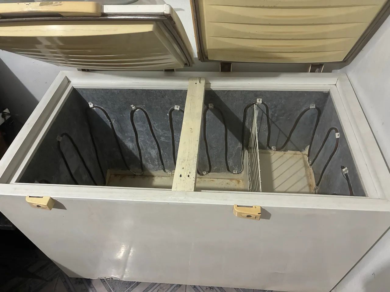 FREEZER HORIZONTAL 2 BOCAS  - Foto 2