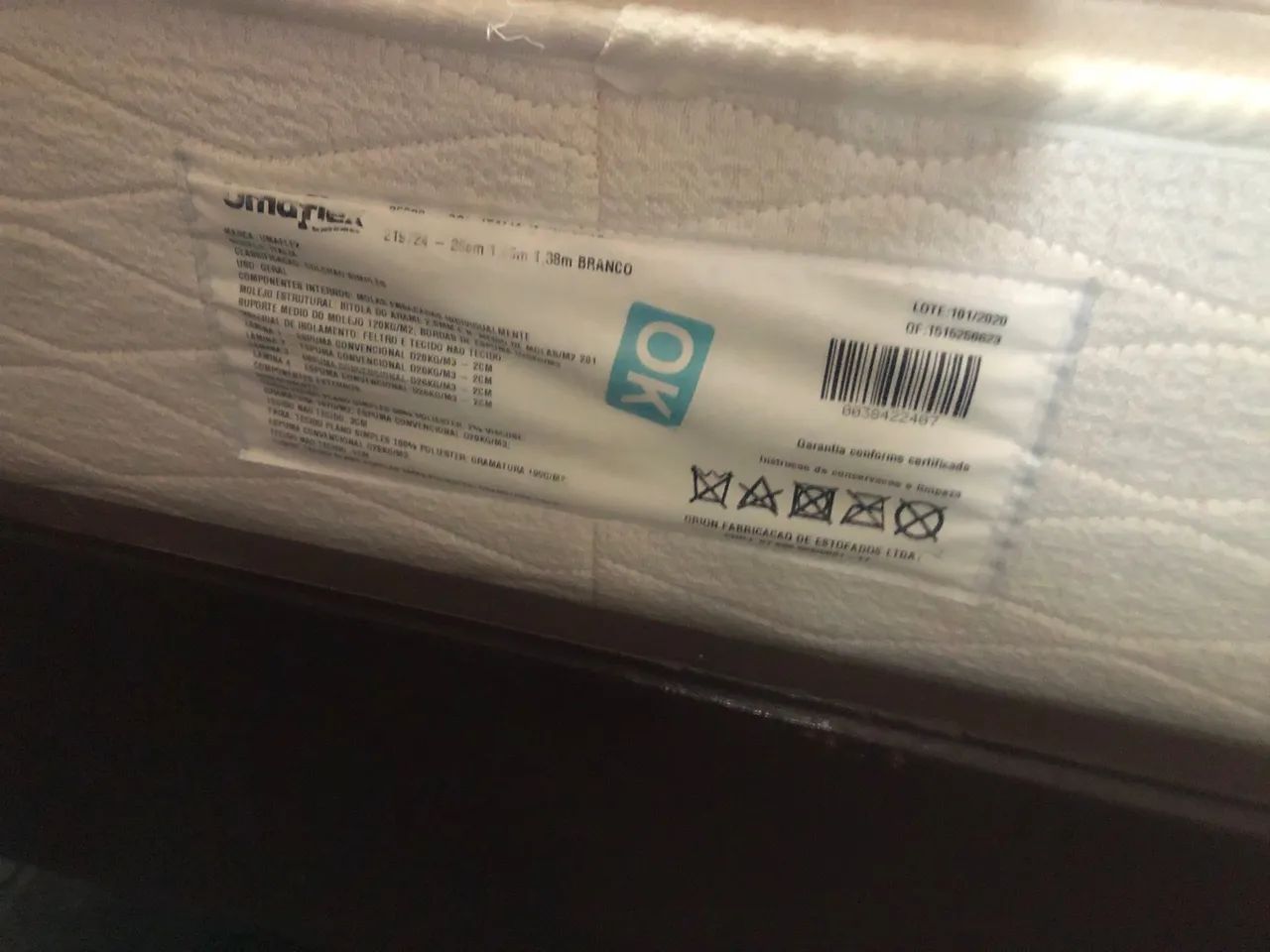 Vendo cama com o colchão casal