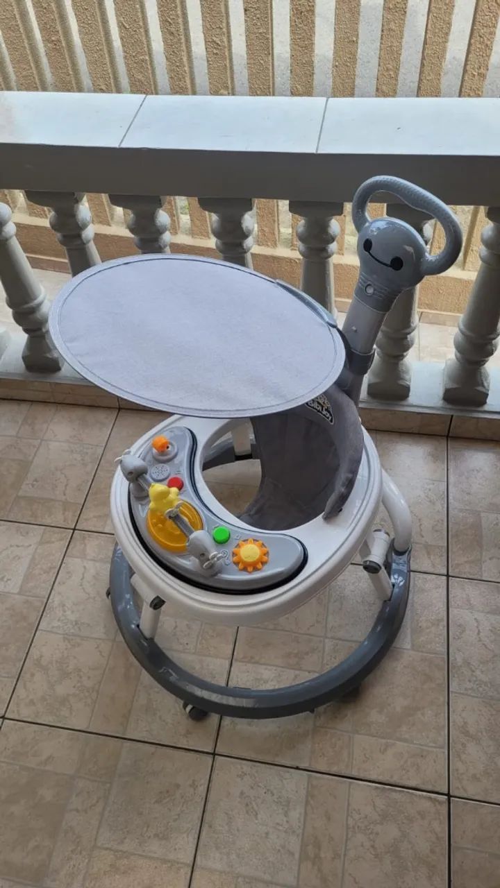Andador e sofá infantil - Foto 4