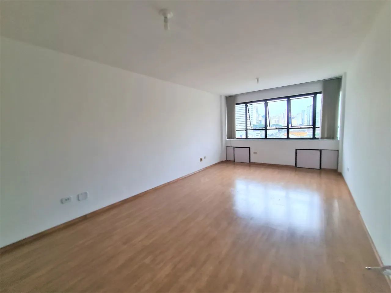 Sala comercial para alugar no Centro, Curitiba - Foto 6