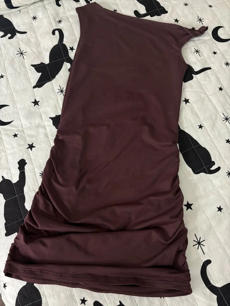 vestido marrom