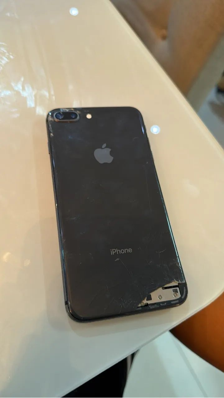 iPhone 8 Plus 