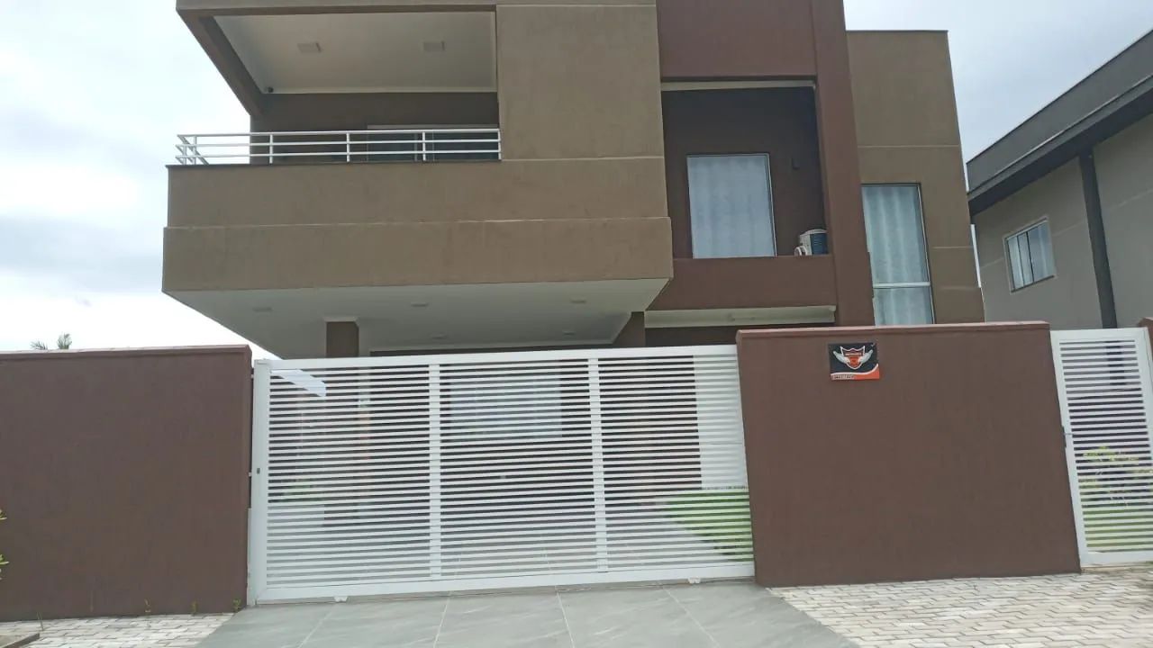 Sobrado próximo ao mar
