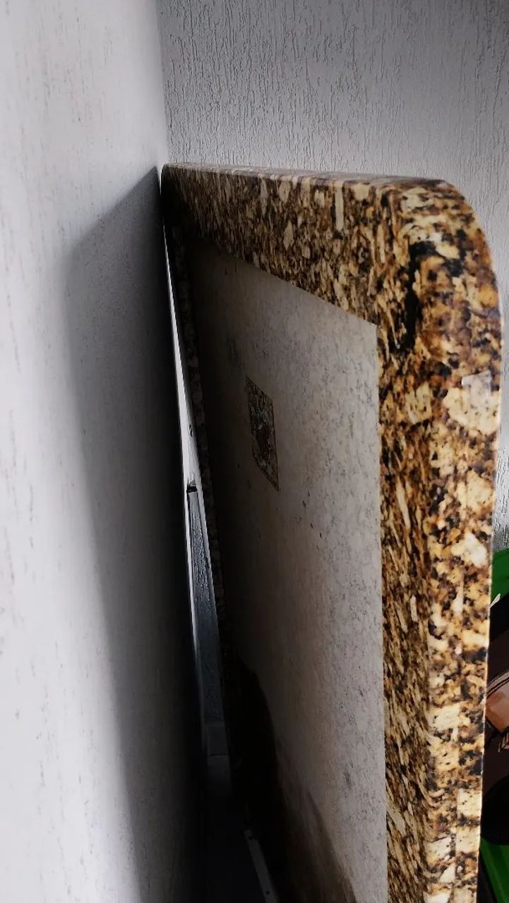 Tampo de granito com 1 pé em alumínio  - Foto 5
