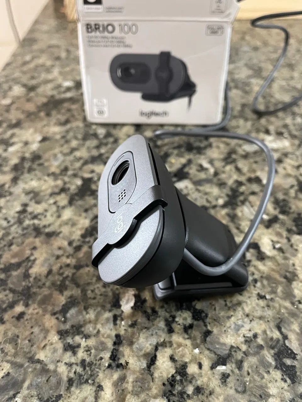 Webcam Full HD logitech brio 100 com microfone - Foto 3