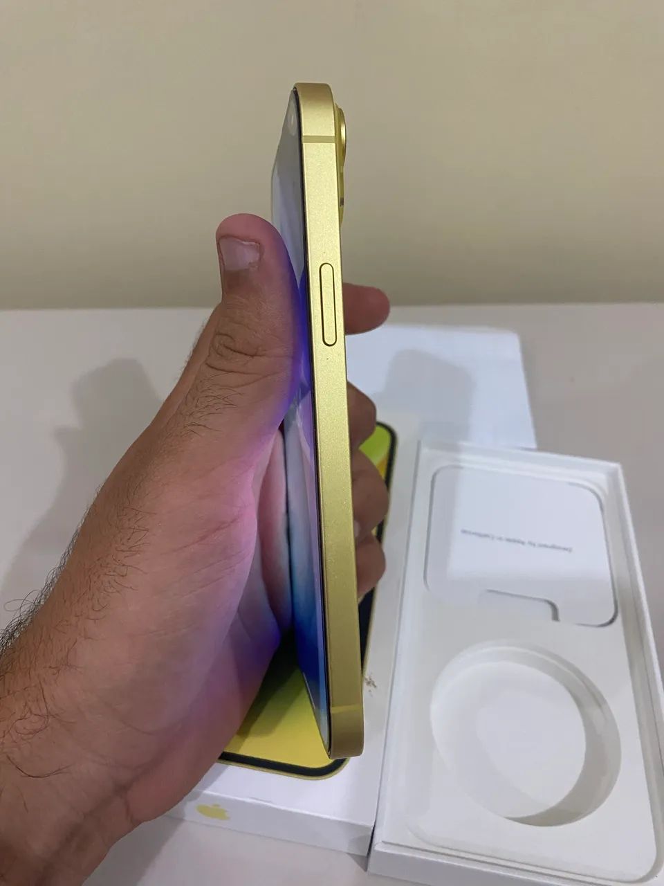IPHONE 14 PLUS 256GB YELLOW - Celulares e Smartphones - Morada