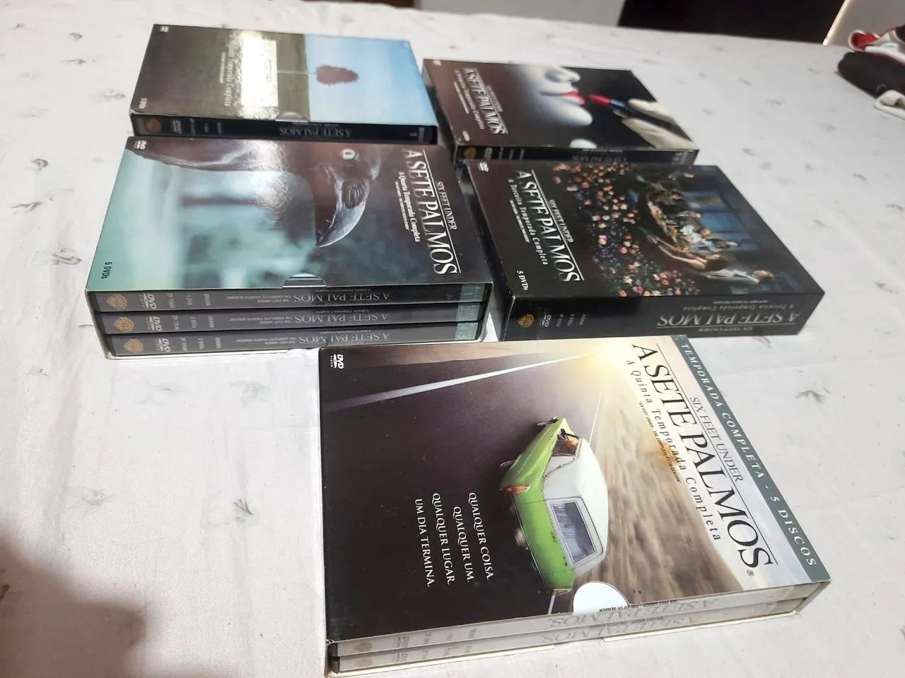A Sete Palmos - Seriado - DVD - Completo - Foto 2