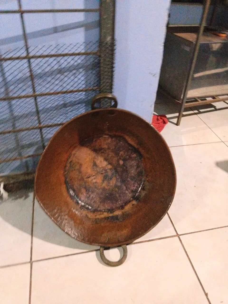 Vendo tacho de cobre grande - Foto 3