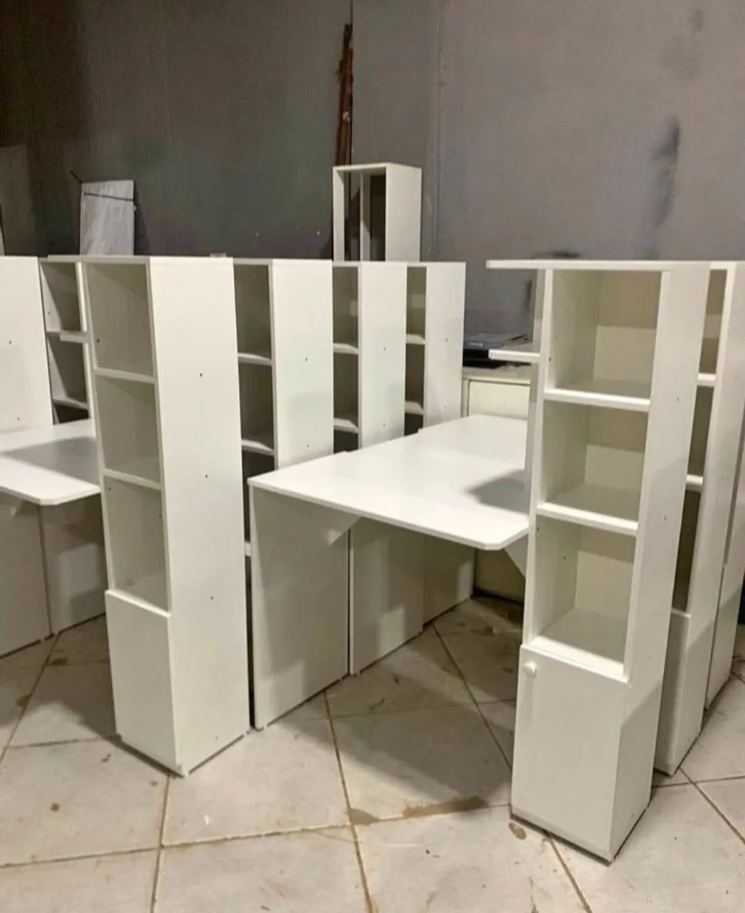 Escrivaninha em MDF - Foto 3
