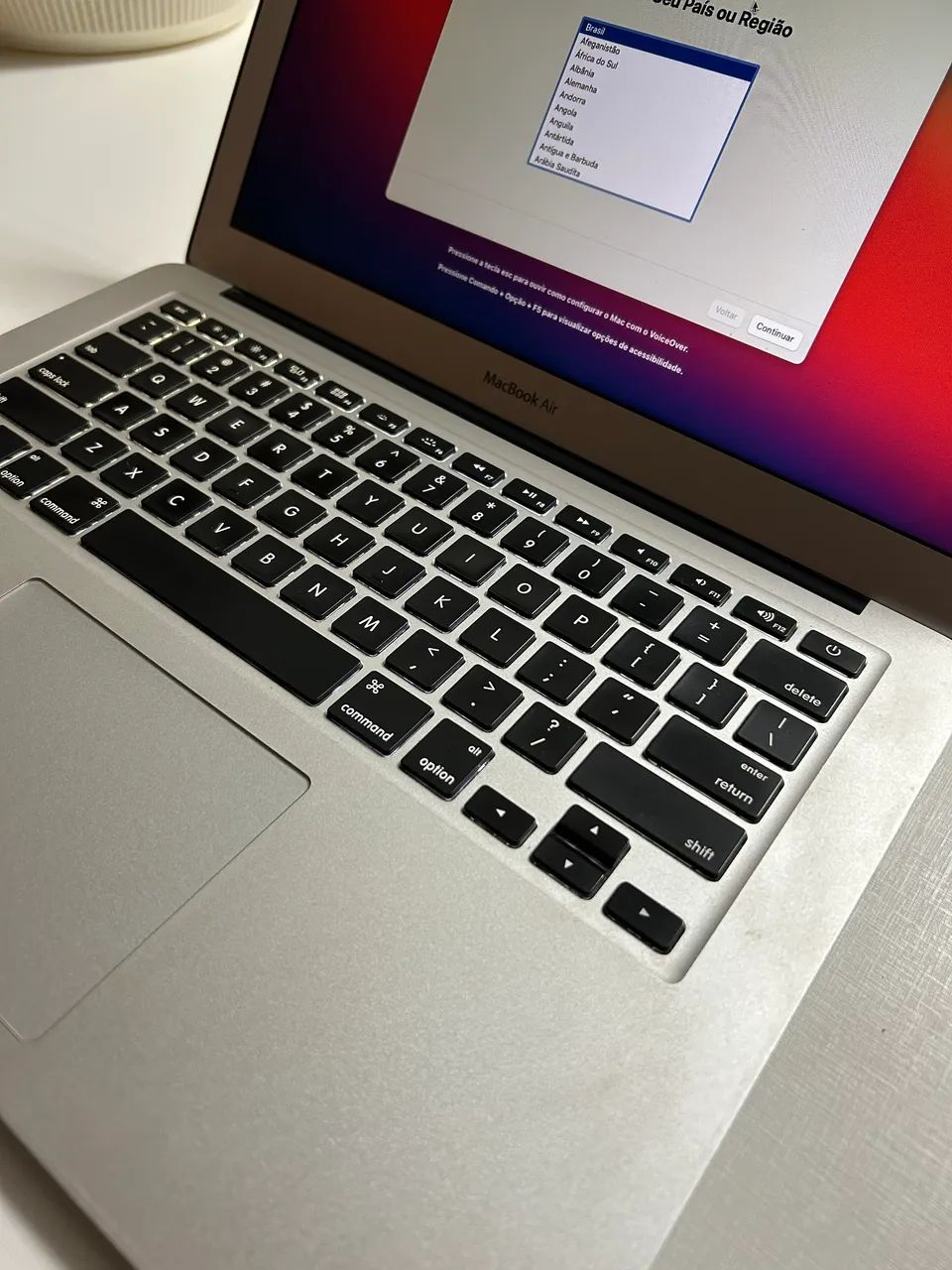 MacBook Air 13? i5 / 4GB / 256GB SSD