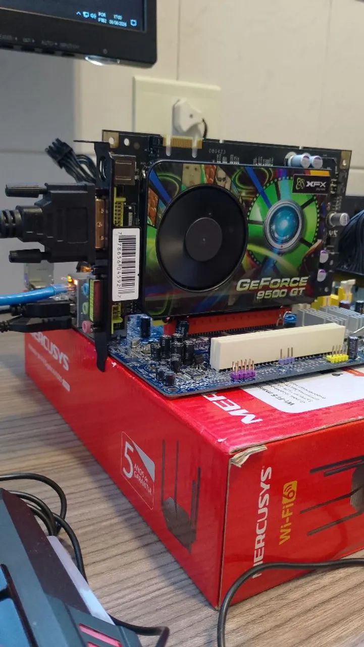 Placa de vídeo XFX NVidia GeForce 9500 GT - Foto 2
