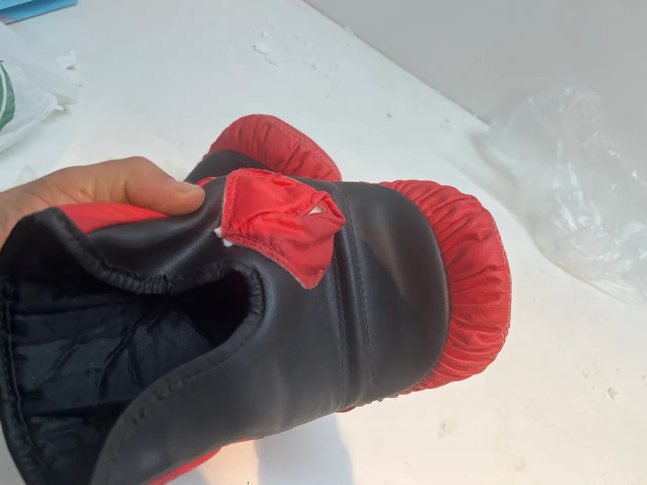 luvas de boxe da marca Jugui são feitas de material sintético - Foto 3