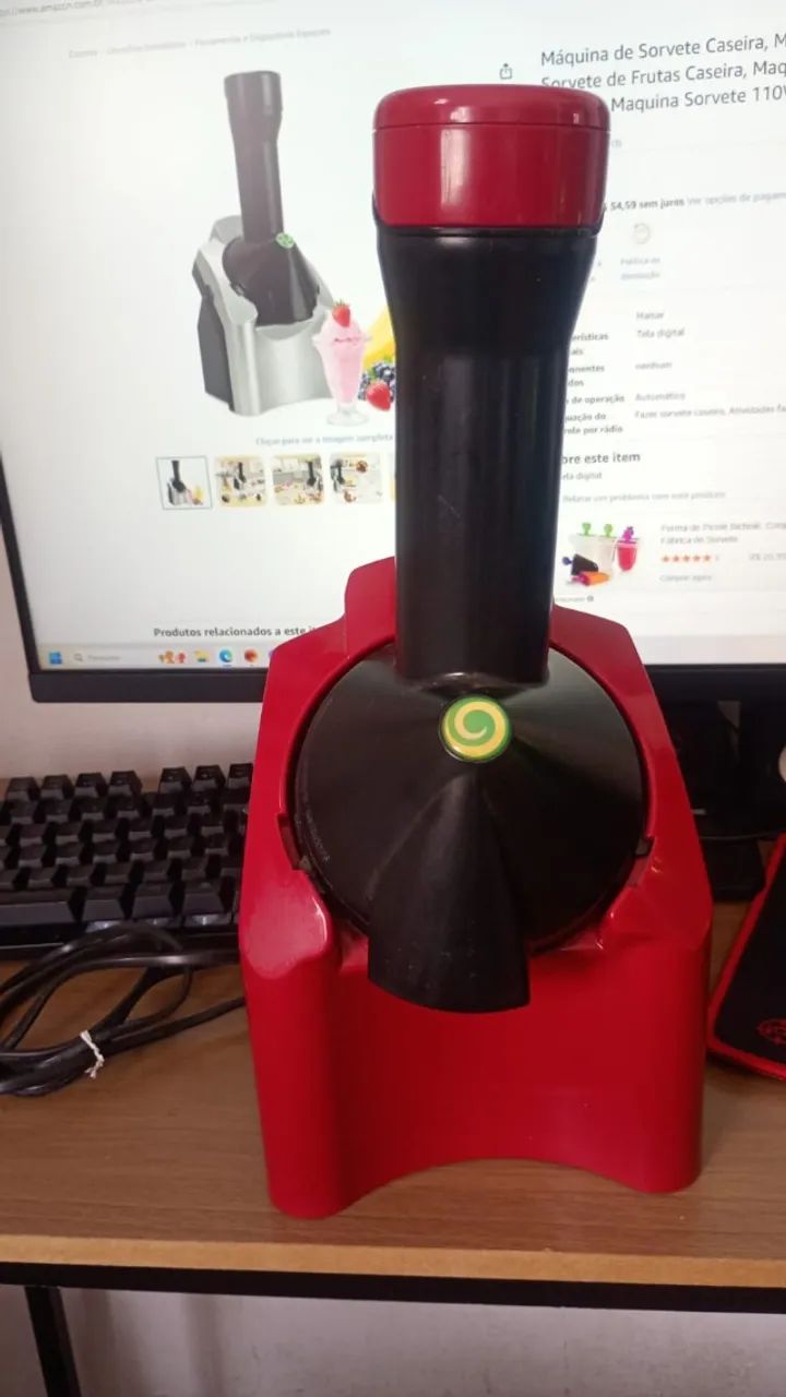 Máquina de Sorvete de Frutas Caseira
