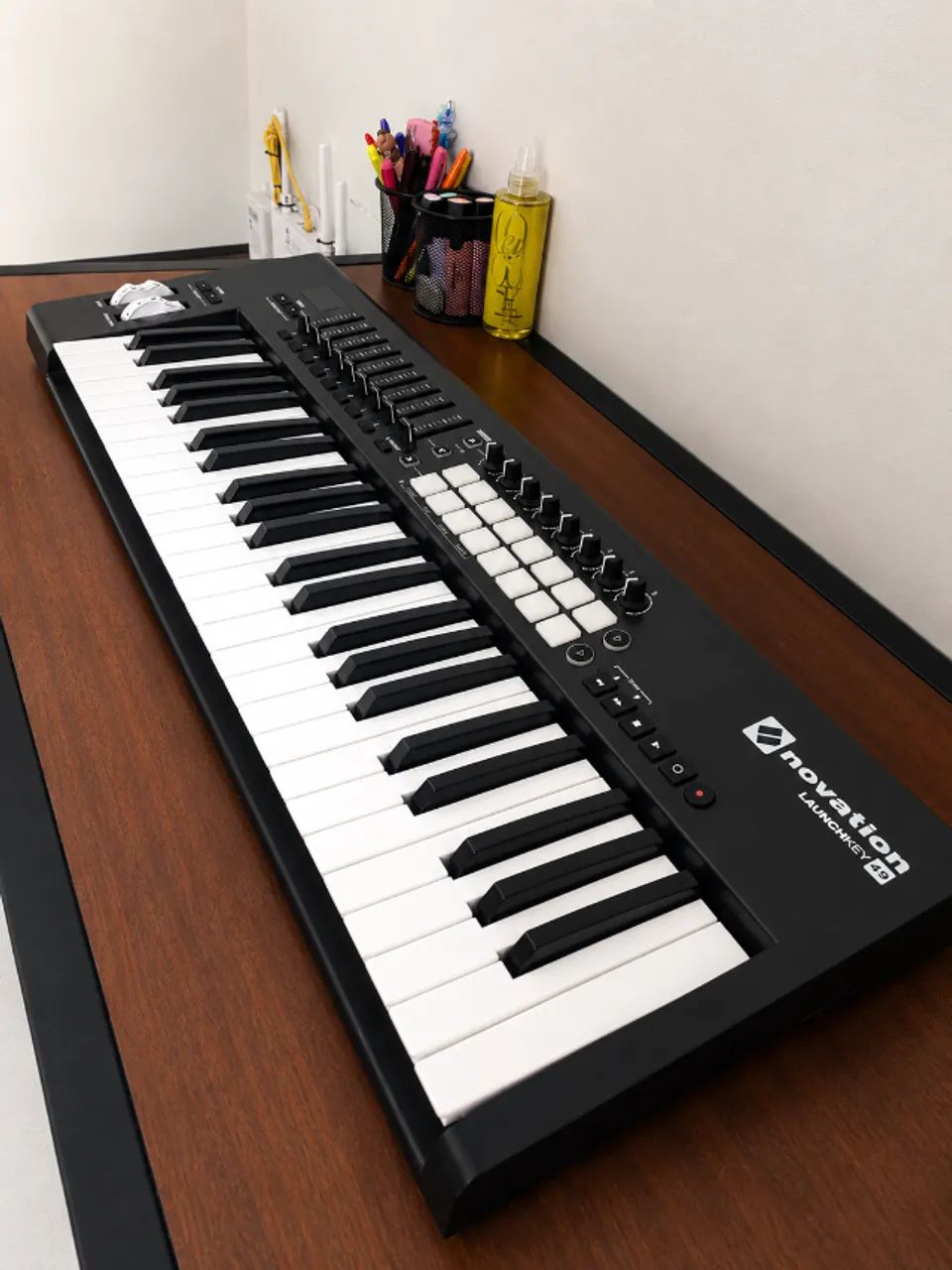 Novation Launchkey 49 MK2 MIDI  - Foto 2