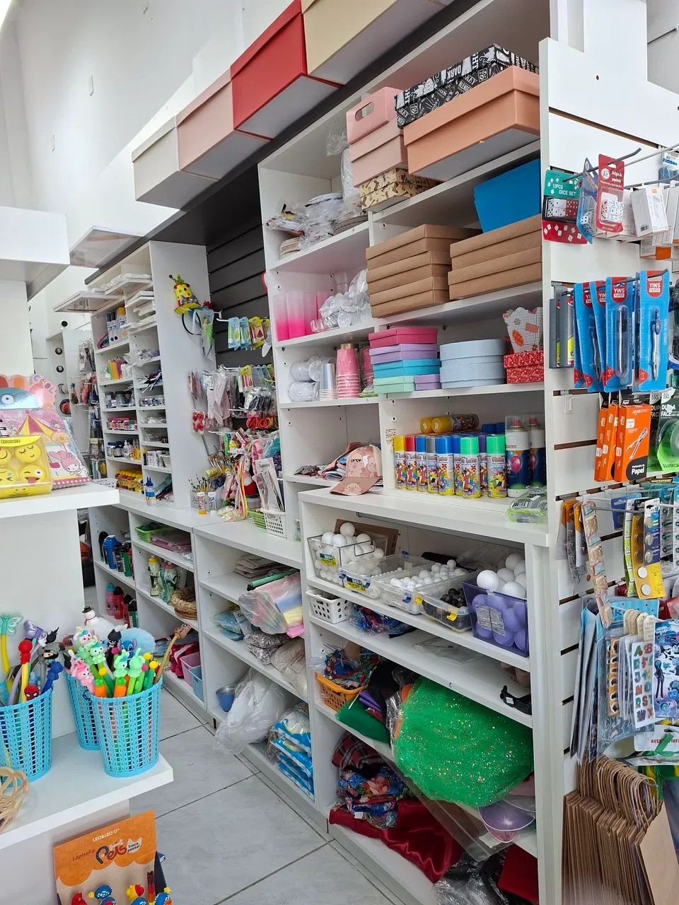 Papelaria  com móveis  a venda  - Foto 2
