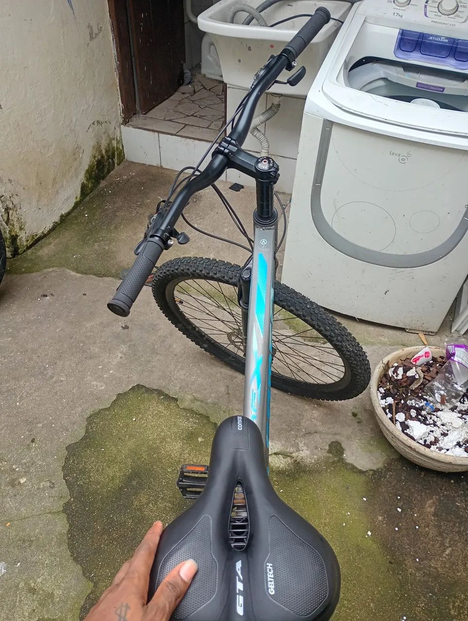Bicicleta semi nova aro29