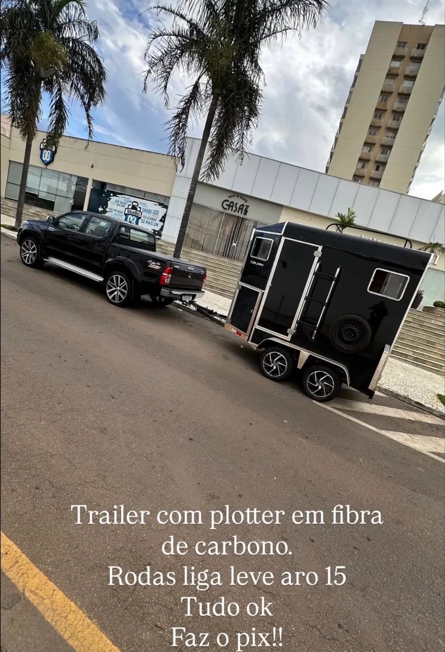 Trailer trucado com freio para 2 cavalos 