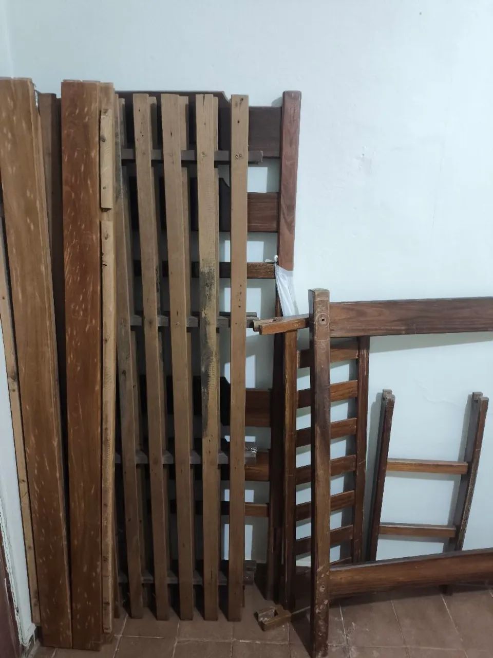Vendo cama beliche desmontada - Foto 2