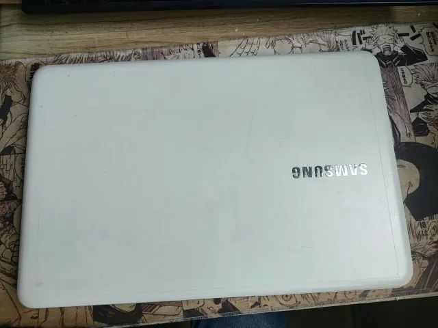 Notebook Samsung  branco telão 15 polegadas NP350XAA - Foto 3