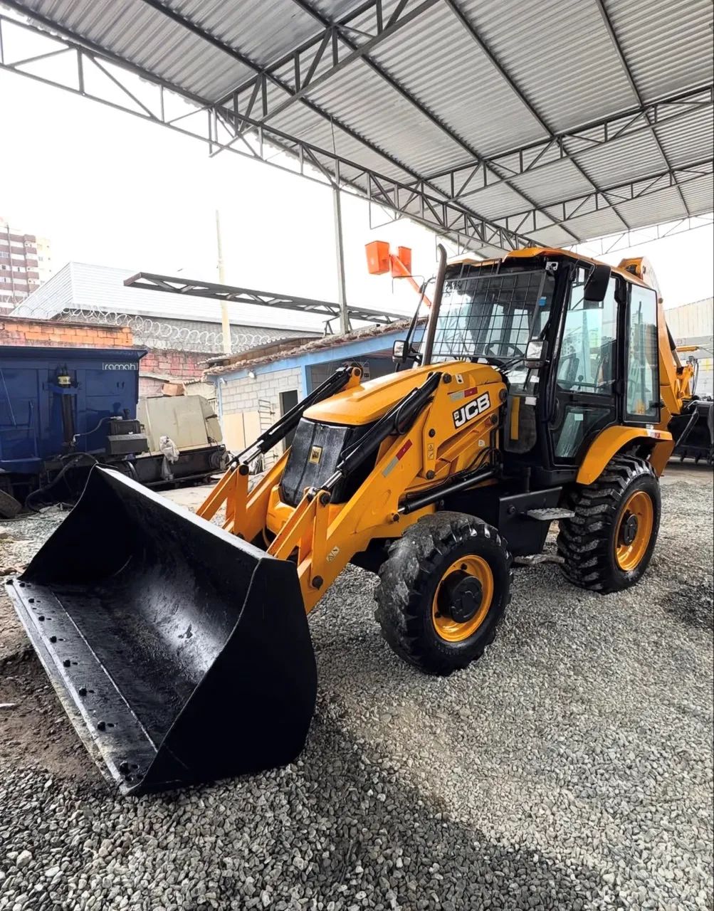 Retroescavadeira JCB 3CX 19/19 - Em até 120x - Foto 3