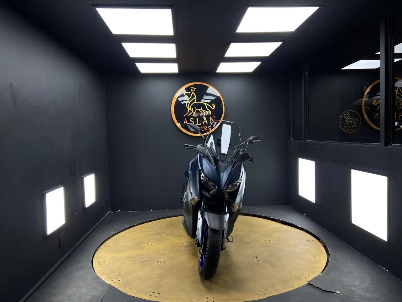 Yamaha Xmax 250 abs 2023 - Foto 4