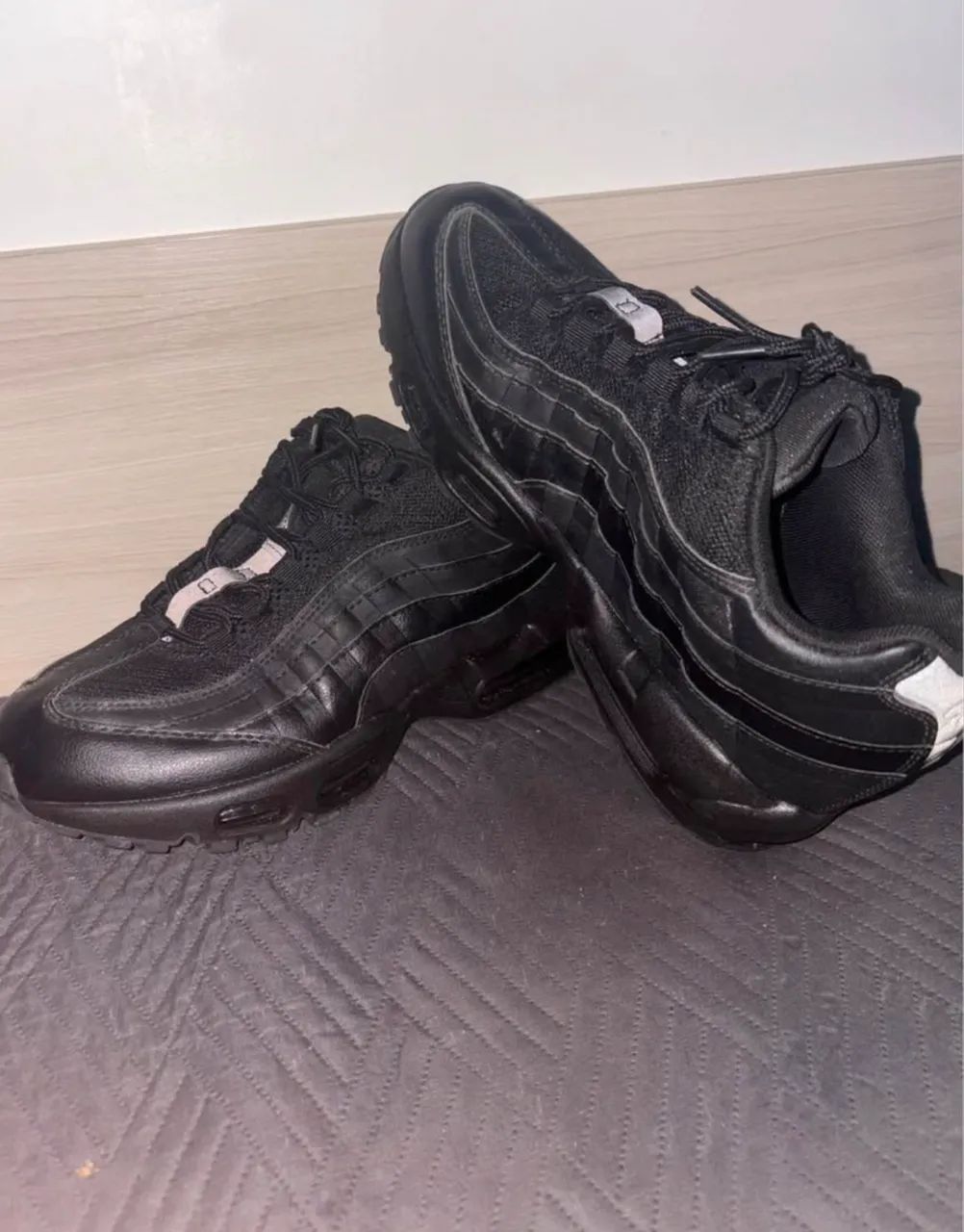 Nike Air Max 95 Triple Black  - Foto 5