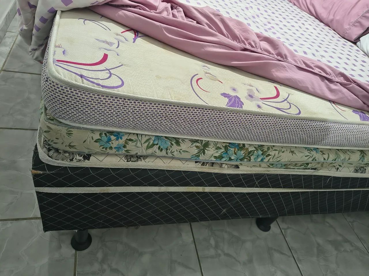 Vendo cama box casal com colchão  - Foto 2