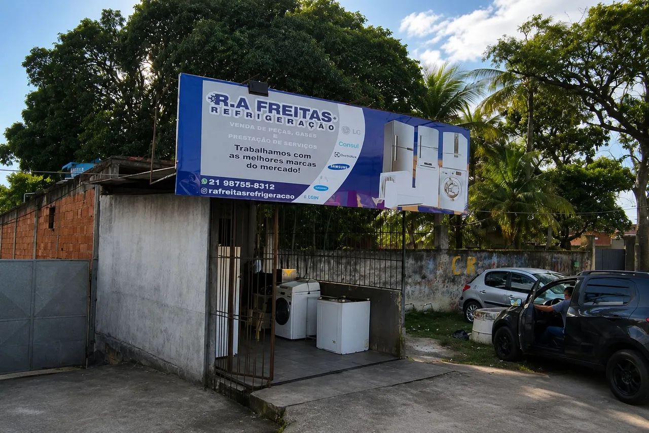 Vende-se excelente loja.