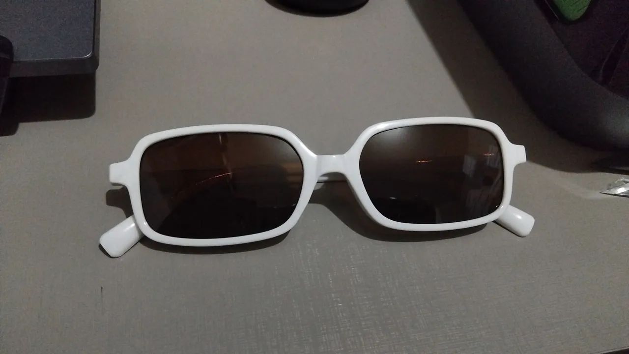 Oculos de Sol armação  retangular  vintage - Foto 4