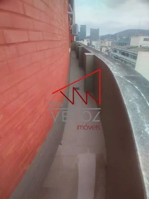 Cobertura - / Residencial / Centro