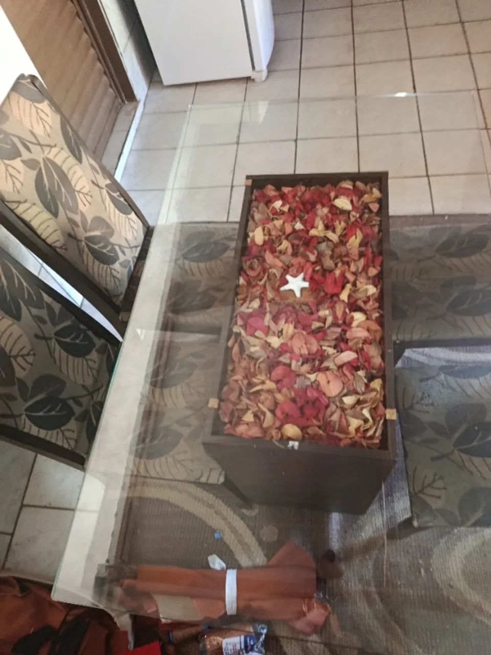 Mesa de jantar 4 cadeiras 